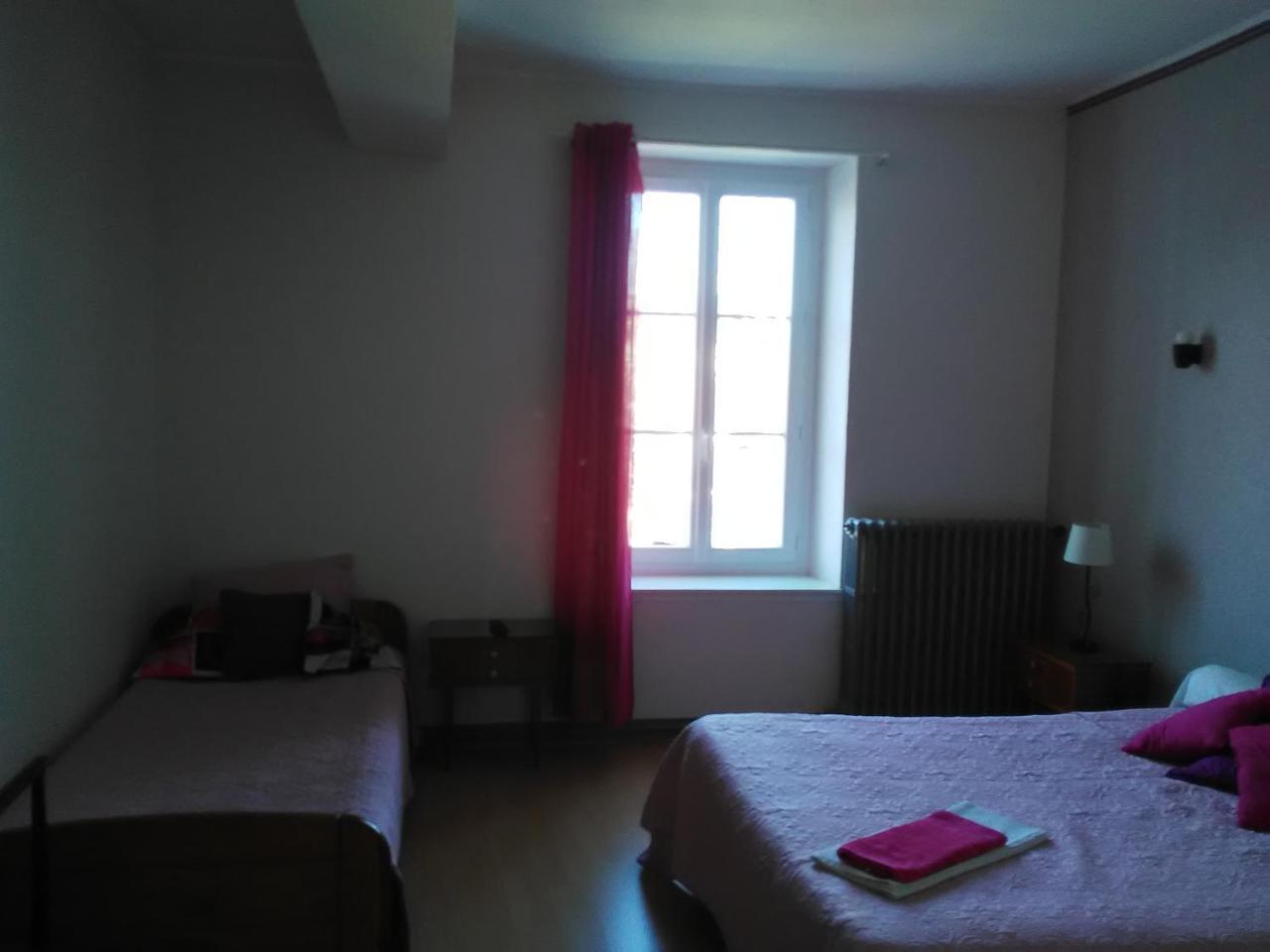 Hotel Le Relais De La Marche Aigurande Esterno foto